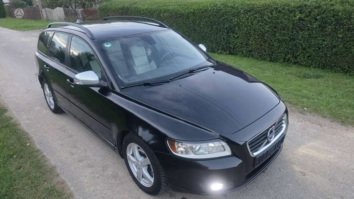 Volvo V50 - 8