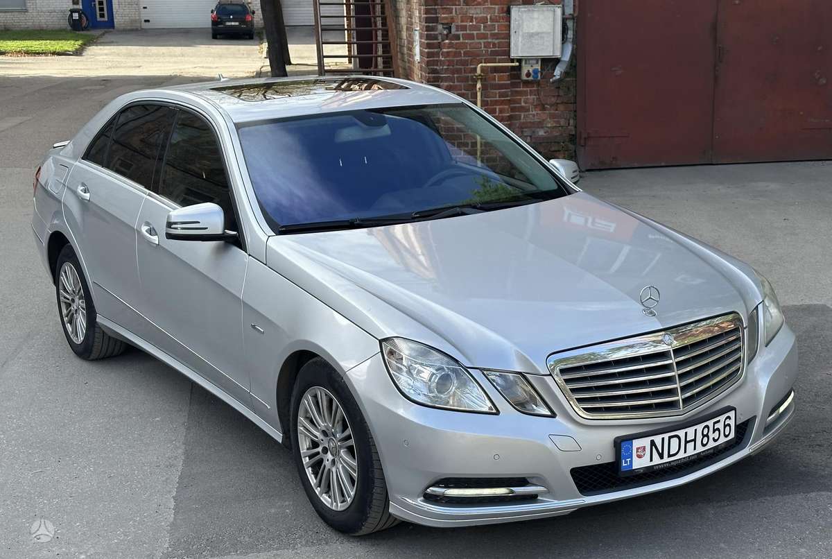 Mercedes-Benz E220 - 4