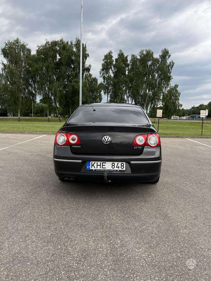 Volkswagen Passat - 3