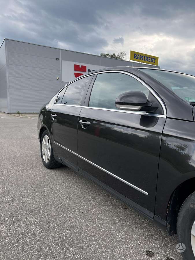 Volkswagen Passat - 6