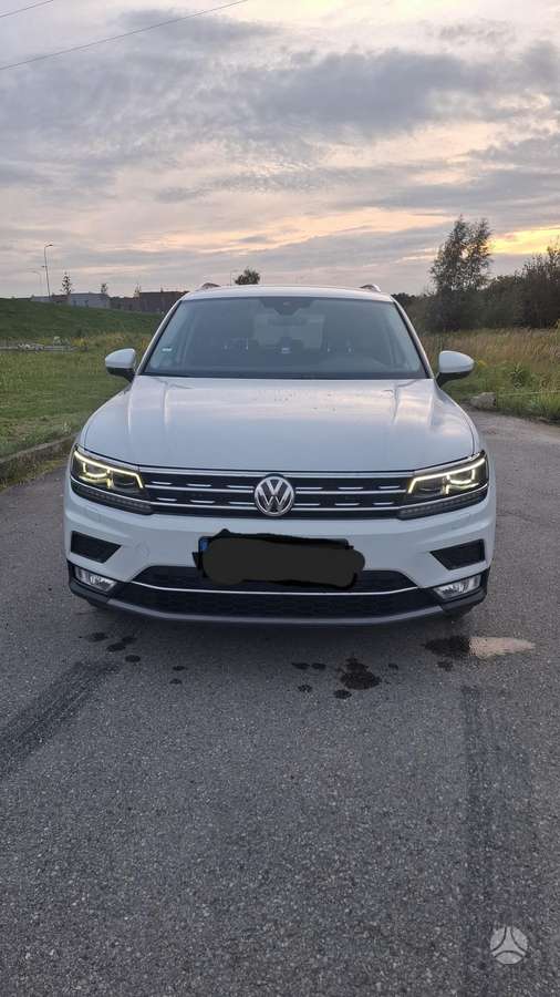 Volkswagen Tiguan - 2