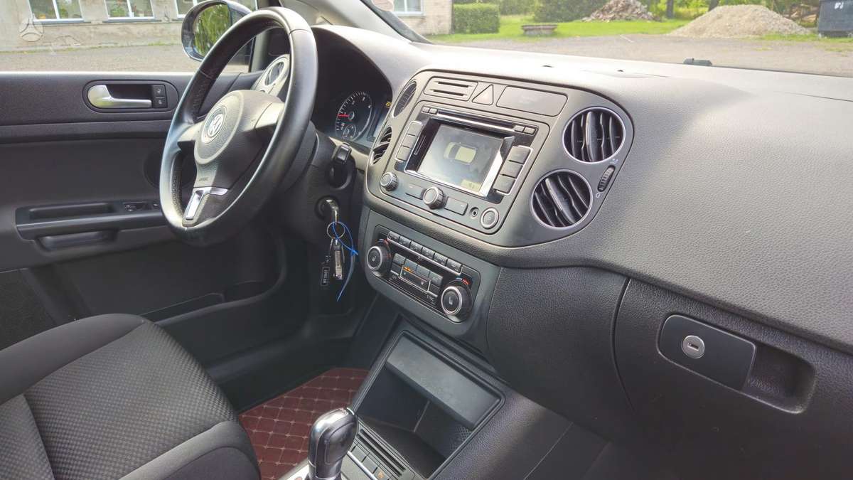Volkswagen Golf Plus - 12