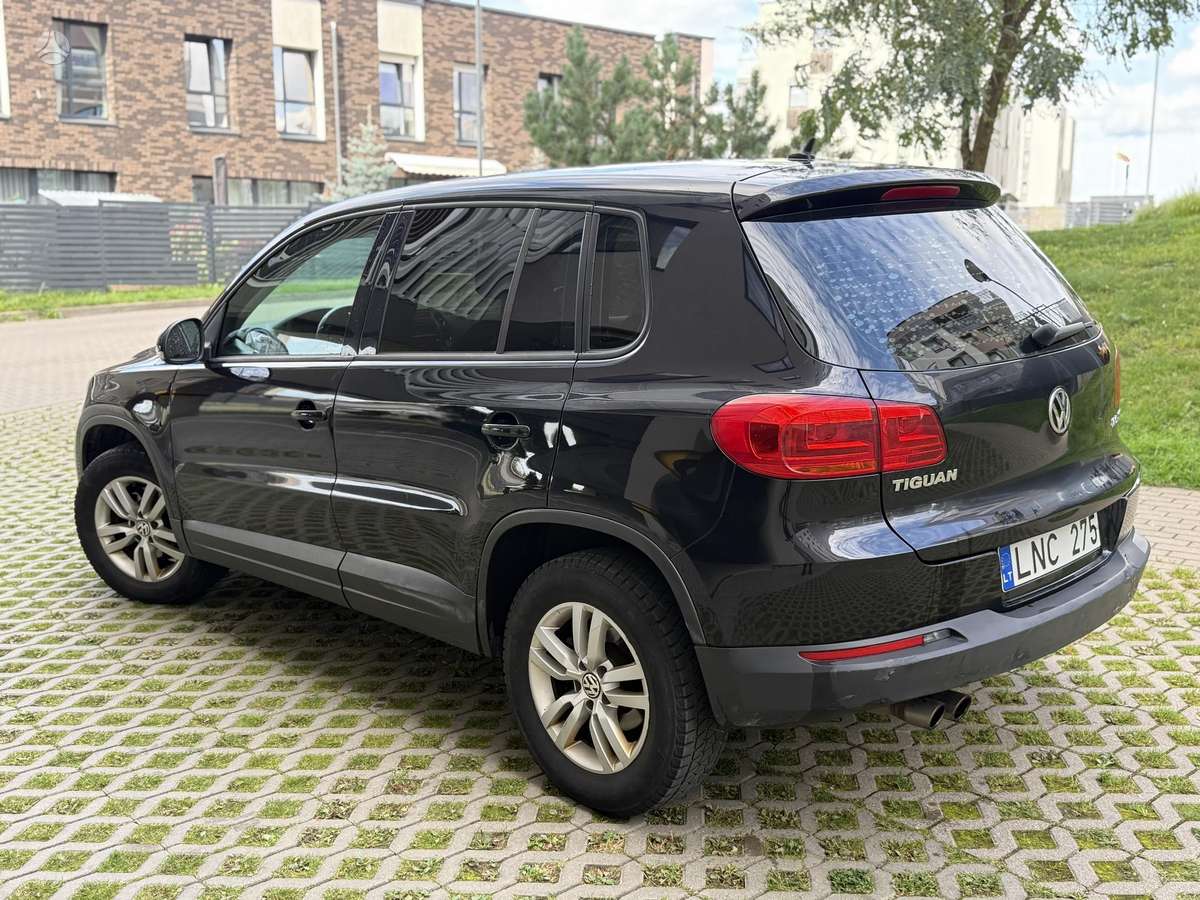 Volkswagen Tiguan - 6