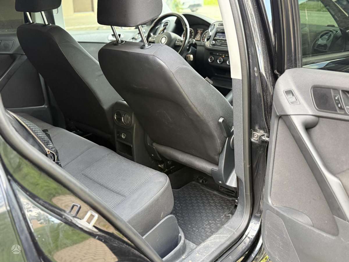 Volkswagen Tiguan - 11