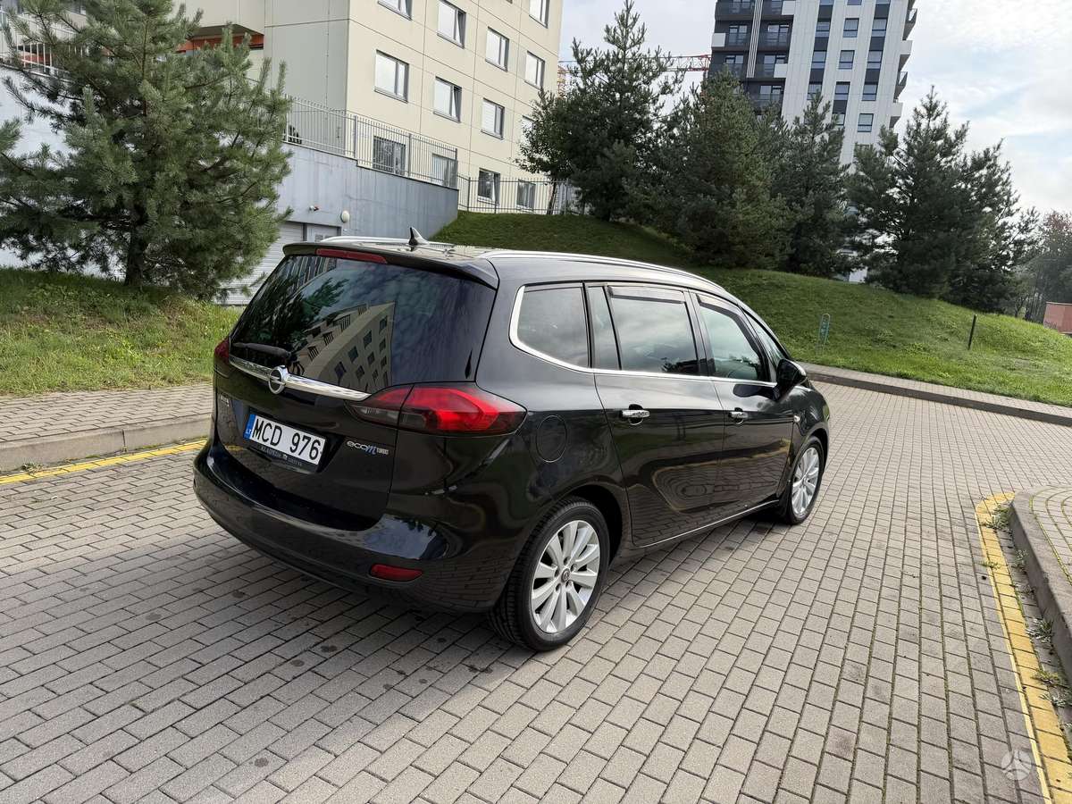 Opel Zafira - 8
