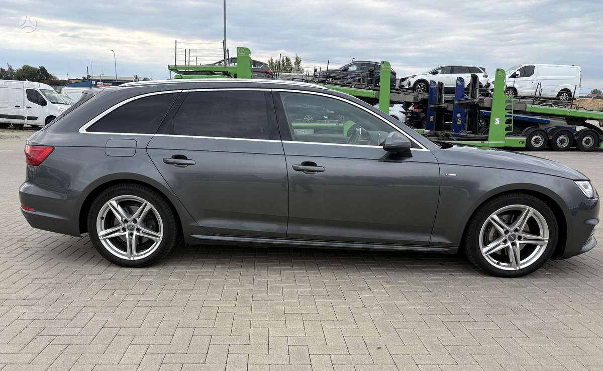Audi A4 - 4