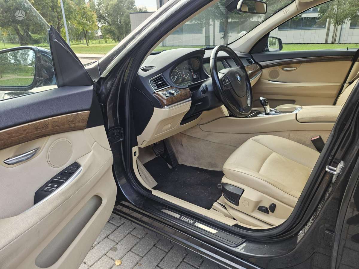 BMW 530 Gran Turismo - 9