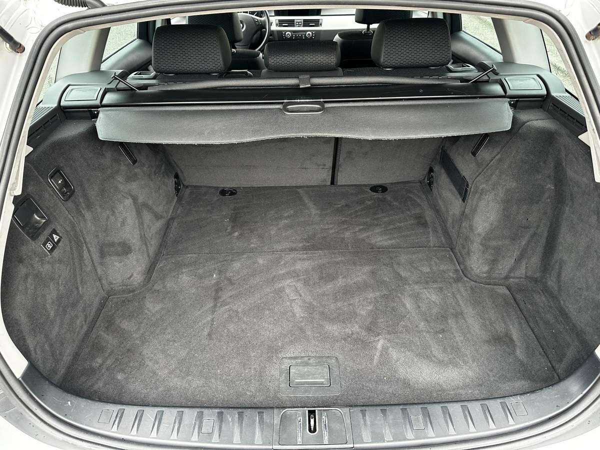BMW 320, 2.0 l., wagon