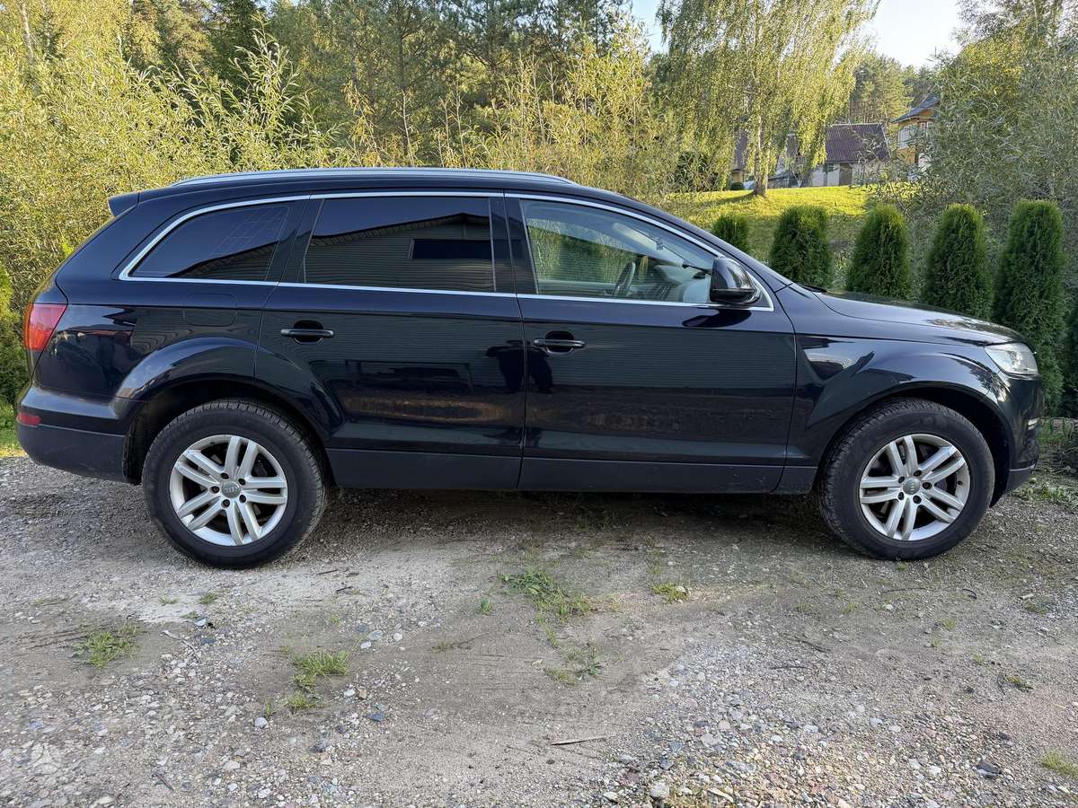 Audi Q7 - 7