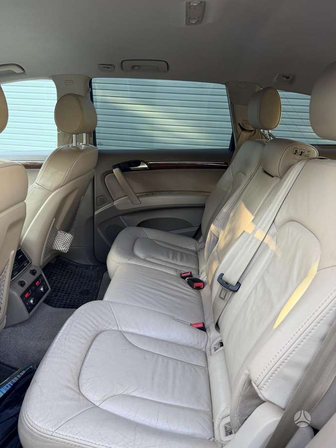 Audi Q7 - 12