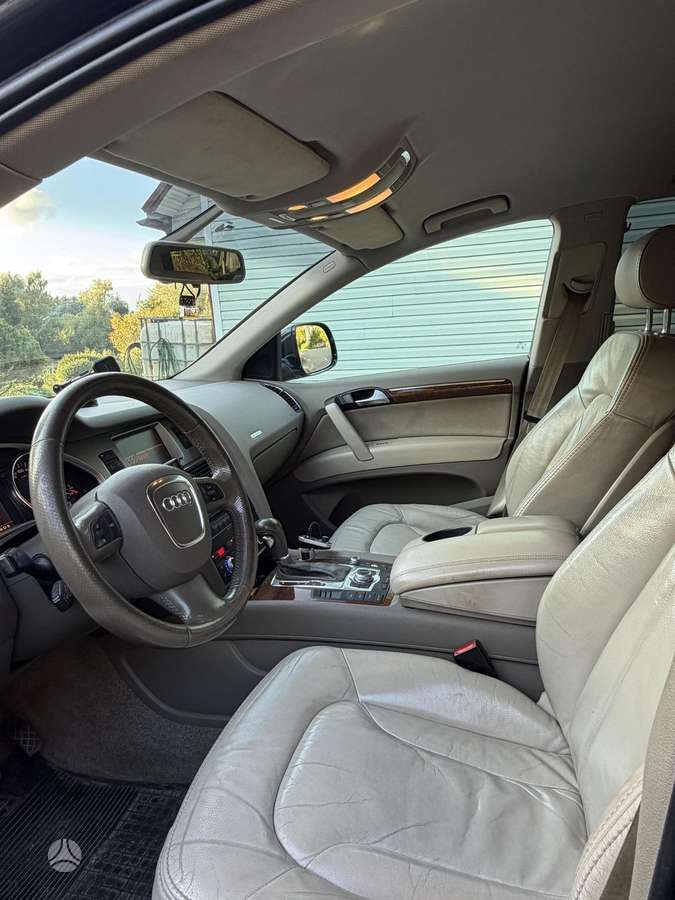 Audi Q7 - 11