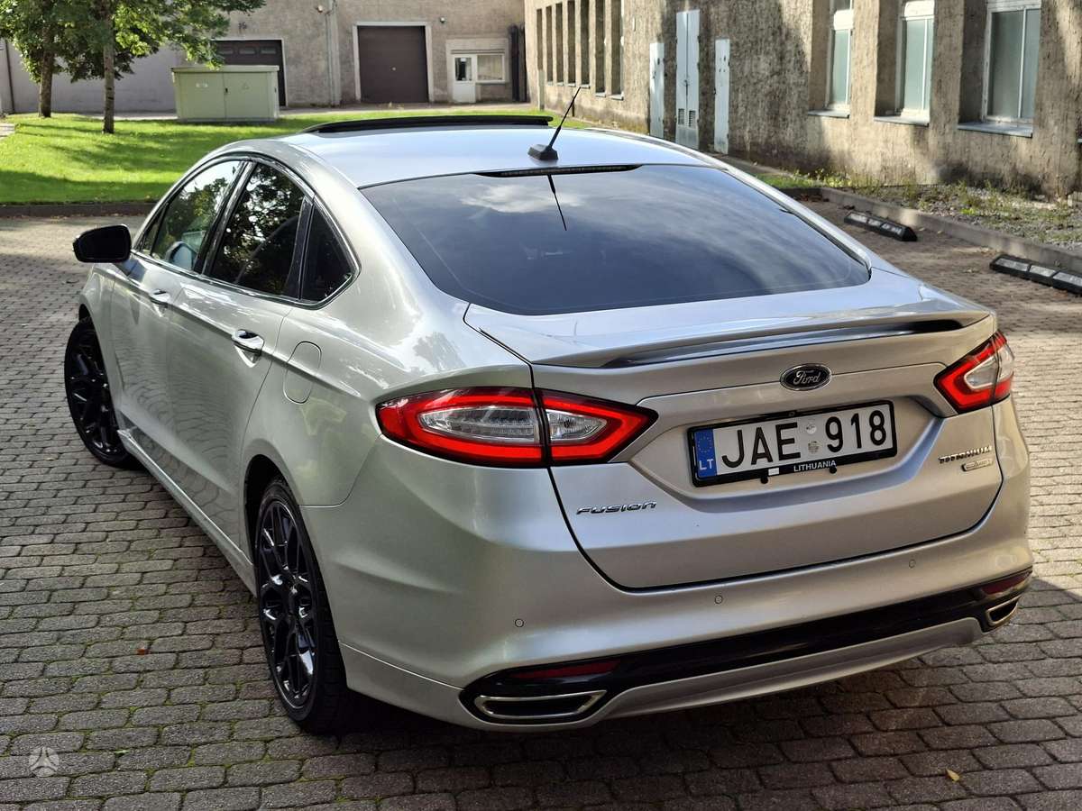 Ford Fusion - 3