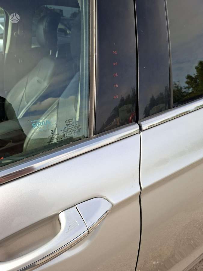Ford Fusion - 9