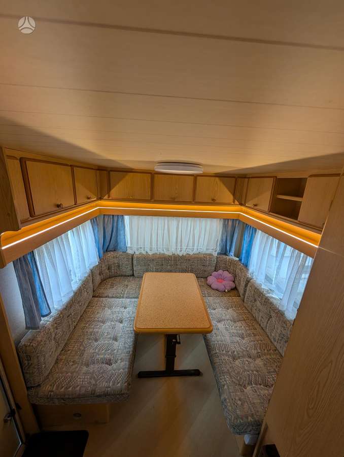 Knaus Sudwind 485, caravans