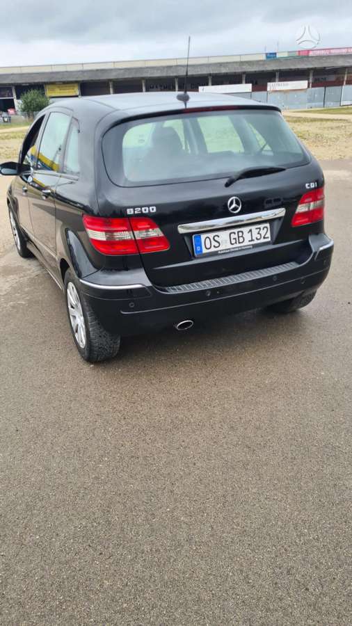 Mercedes-Benz B200 - 4