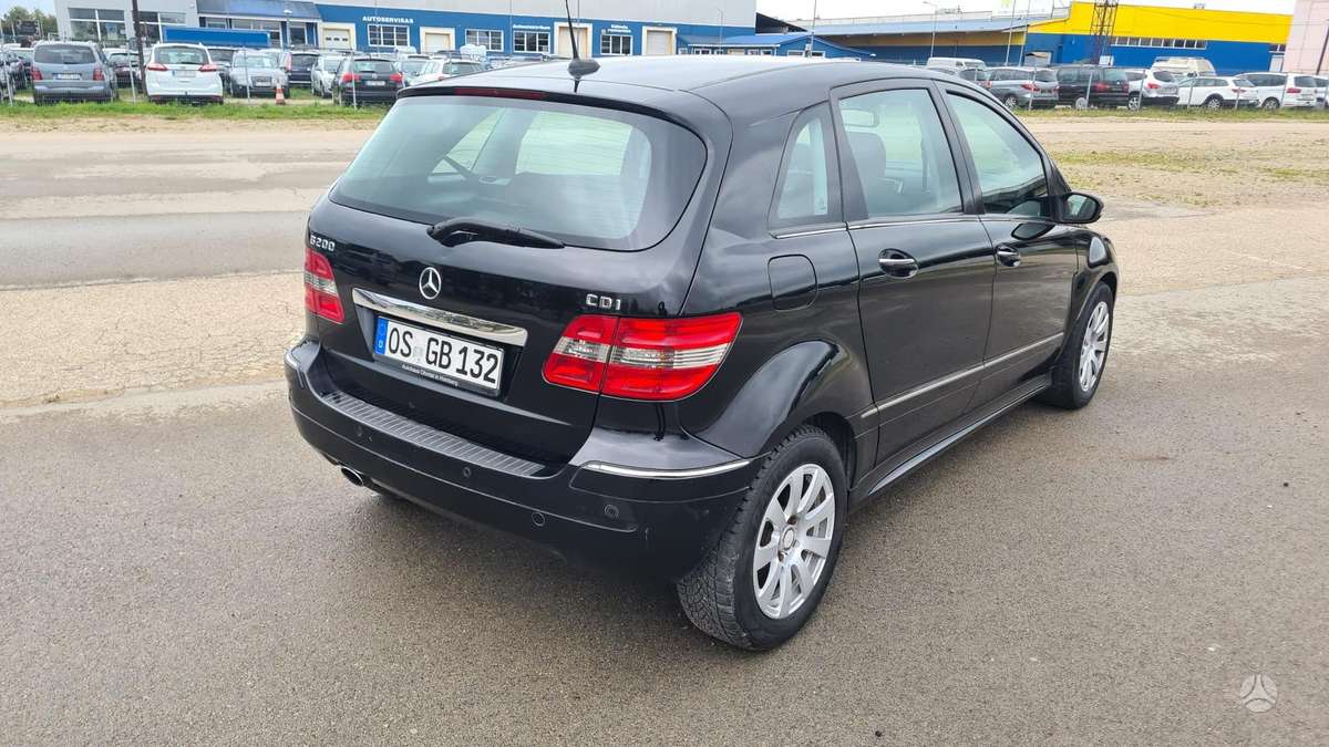 Mercedes-Benz B200 - 5