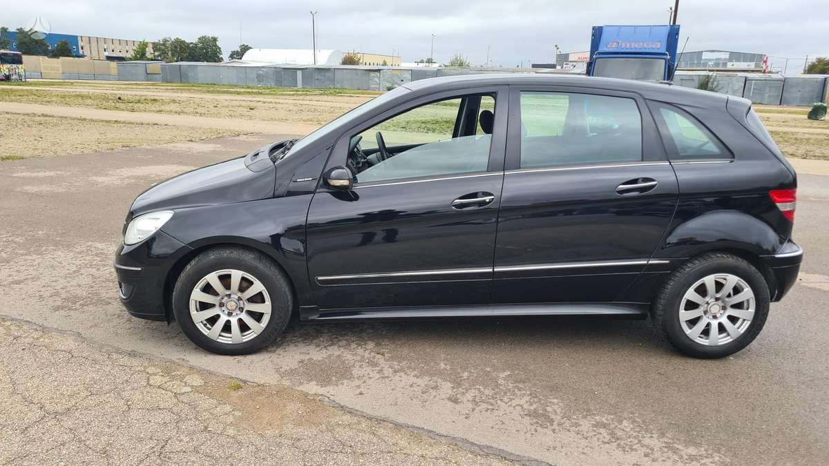 Mercedes-Benz B200 - 6