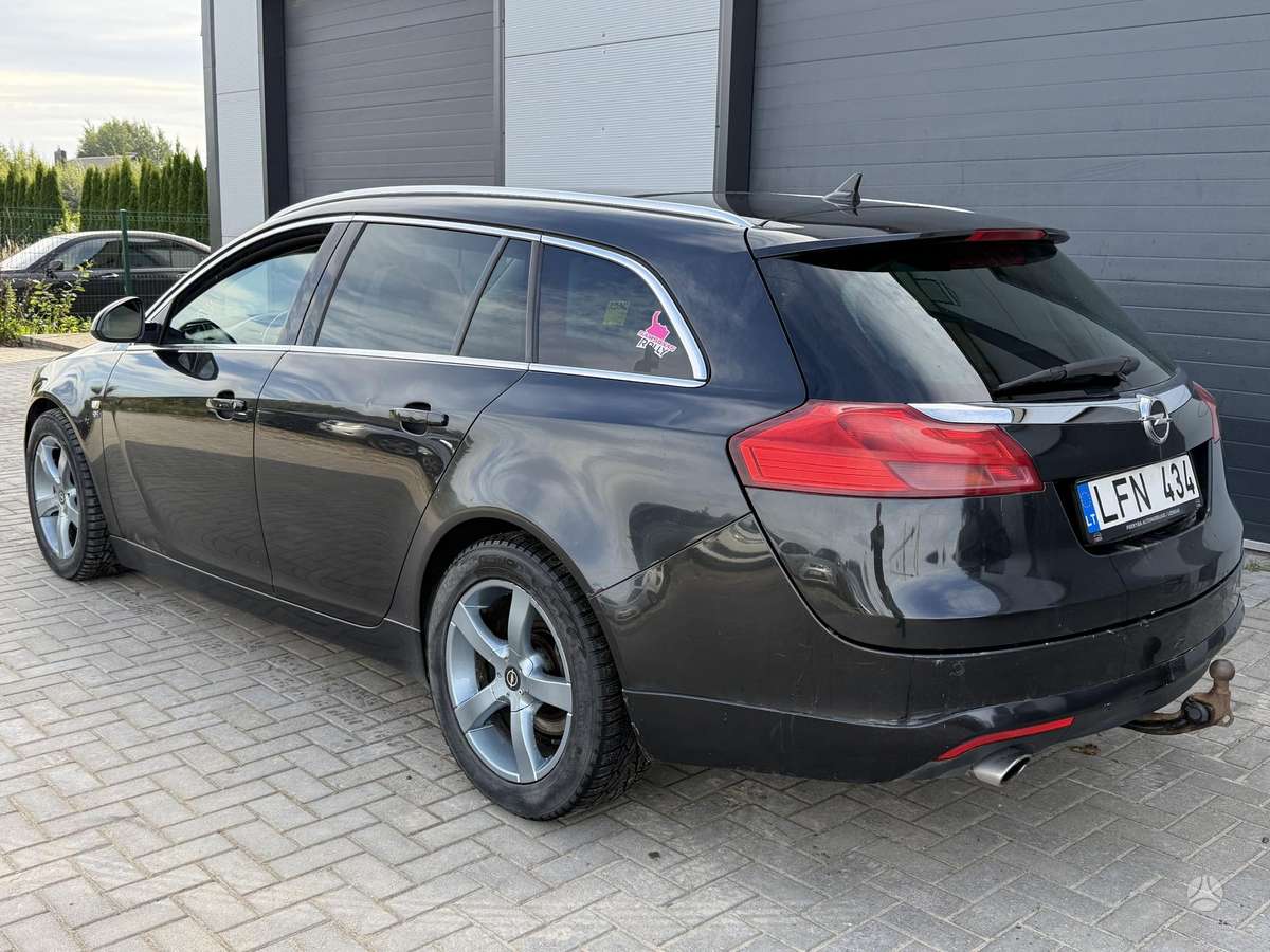 Opel Insignia - 8