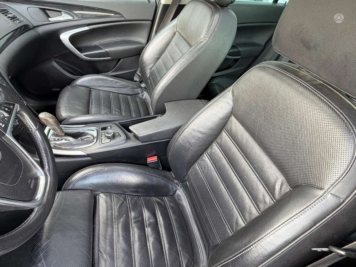 Opel Insignia - 10