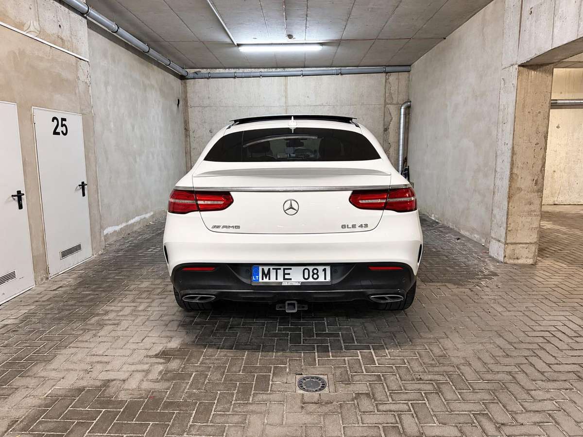 Mercedes-Benz GLC Coupe 43 AMG - 8