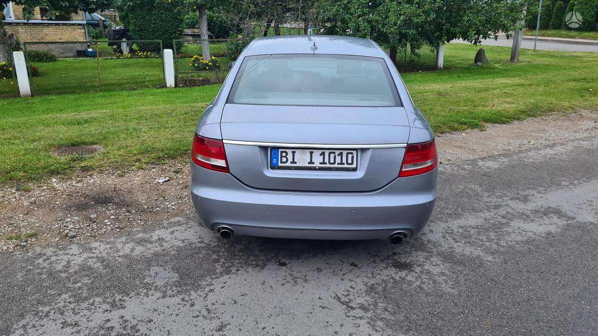 Audi A6 - 4