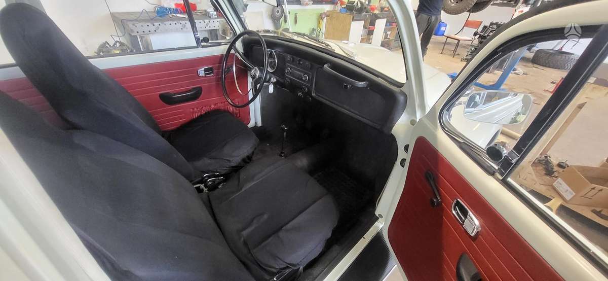 Volkswagen Beetle - 8