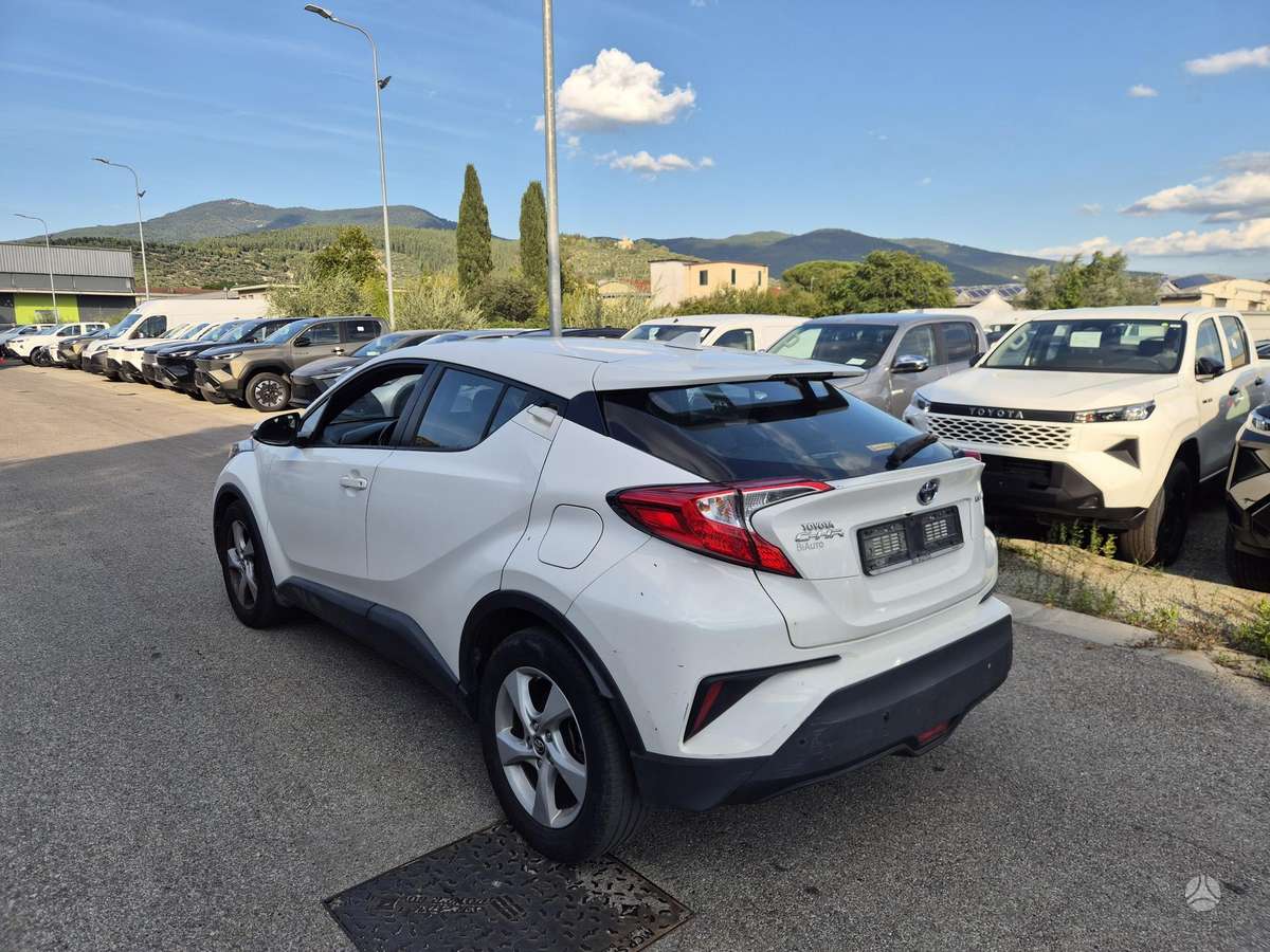 Toyota C-HR - 5