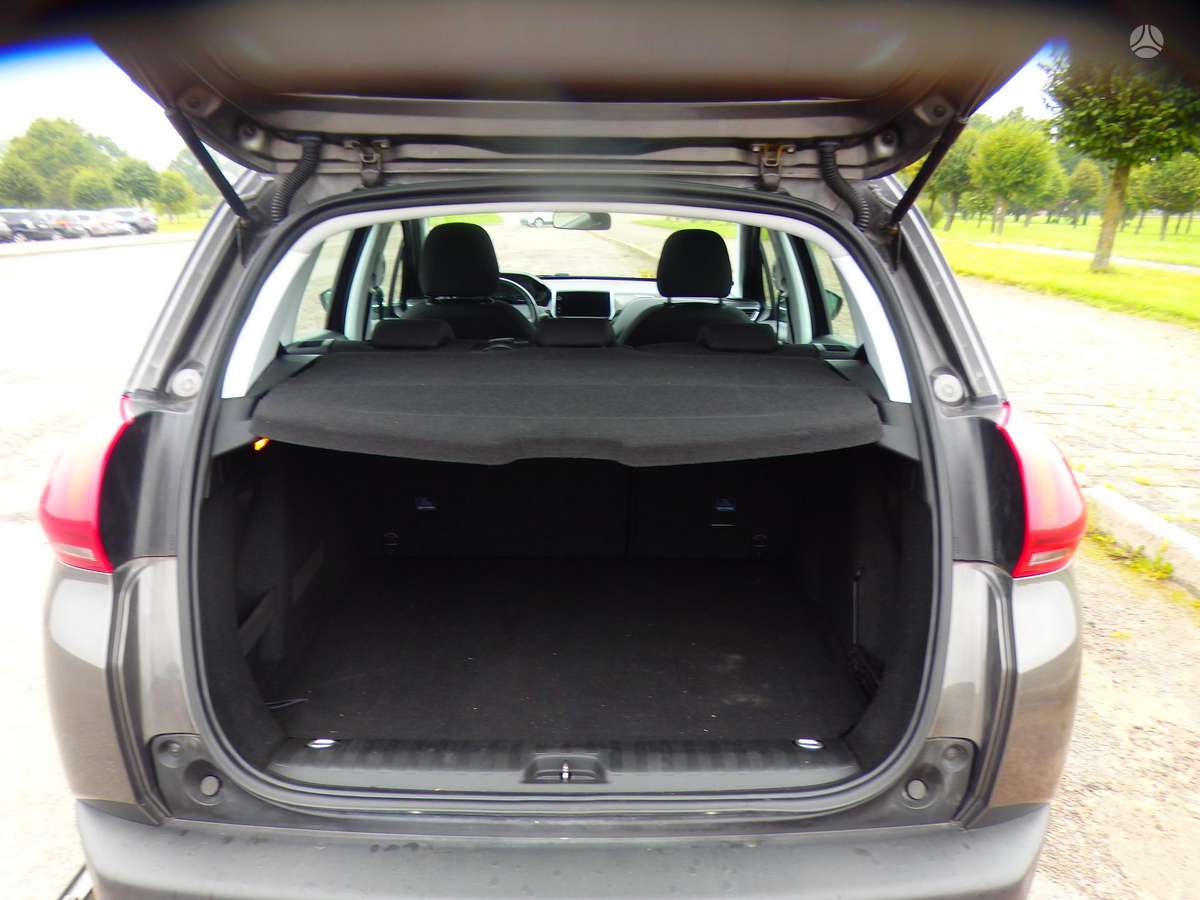 Peugeot 2008 - 4