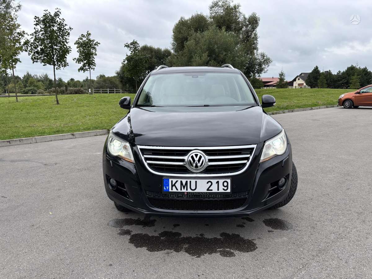Volkswagen Tiguan - 2