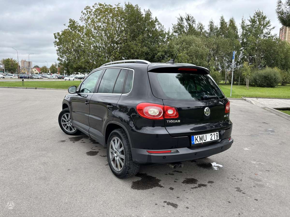 Volkswagen Tiguan - 5