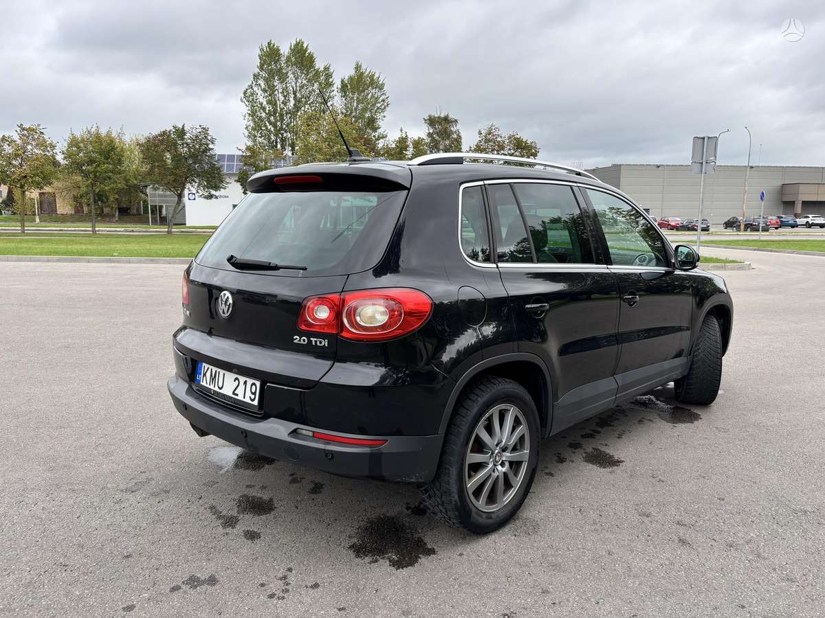 Volkswagen Tiguan - 6