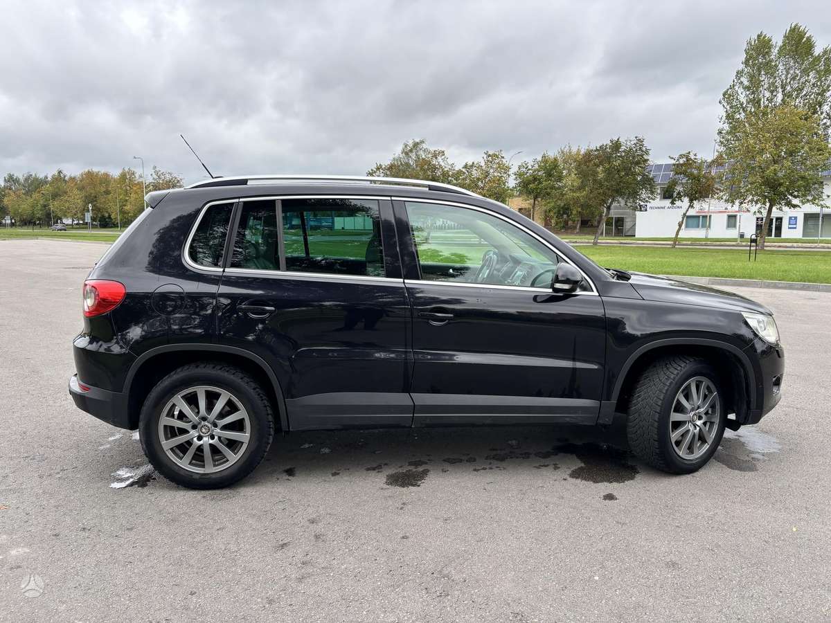 Volkswagen Tiguan - 7