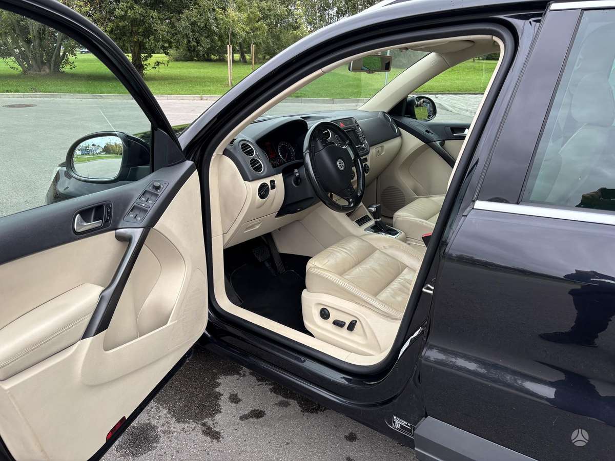 Volkswagen Tiguan - 8