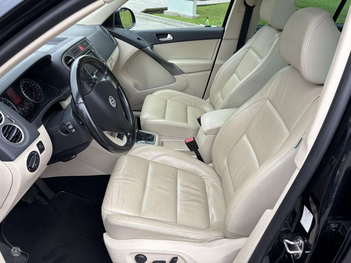 Volkswagen Tiguan - 9