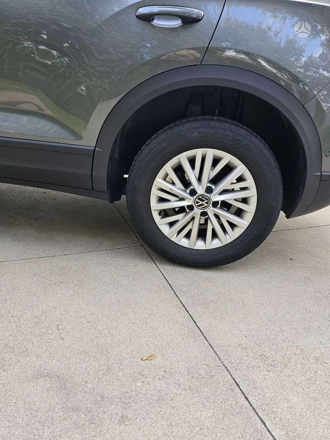 Volkswagen T-Roc - 7