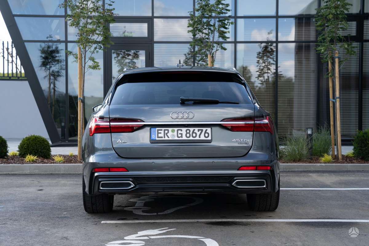 Audi A6 - 8
