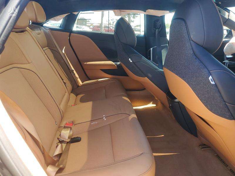 Lucid Air - 7