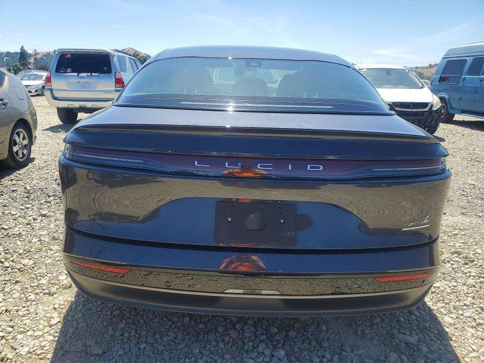 Lucid Air - 4