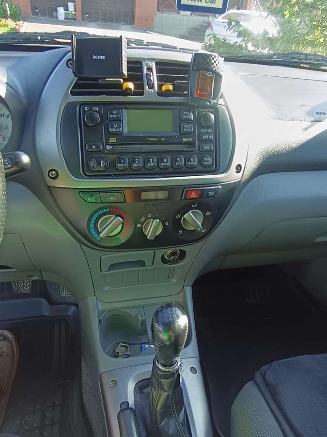 Toyota RAV4 - 2