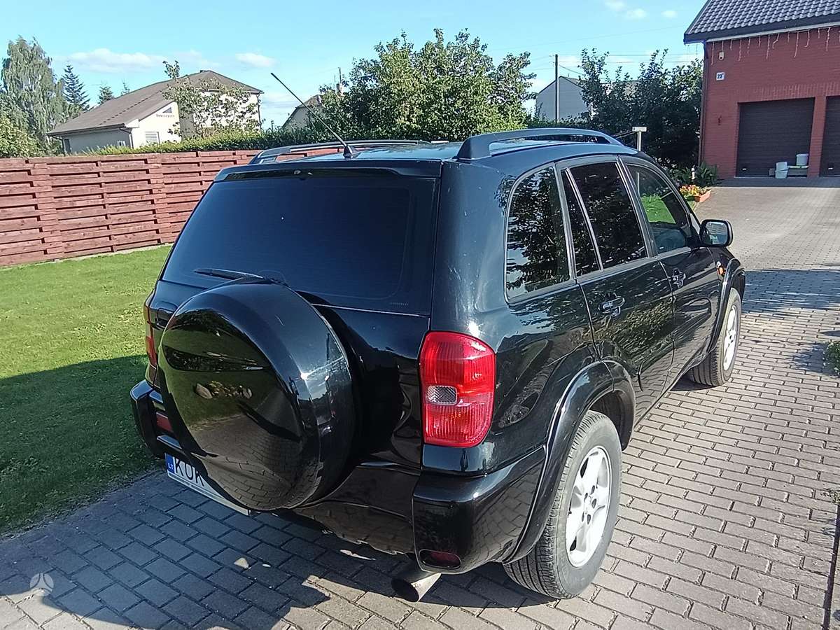 Toyota RAV4 - 4