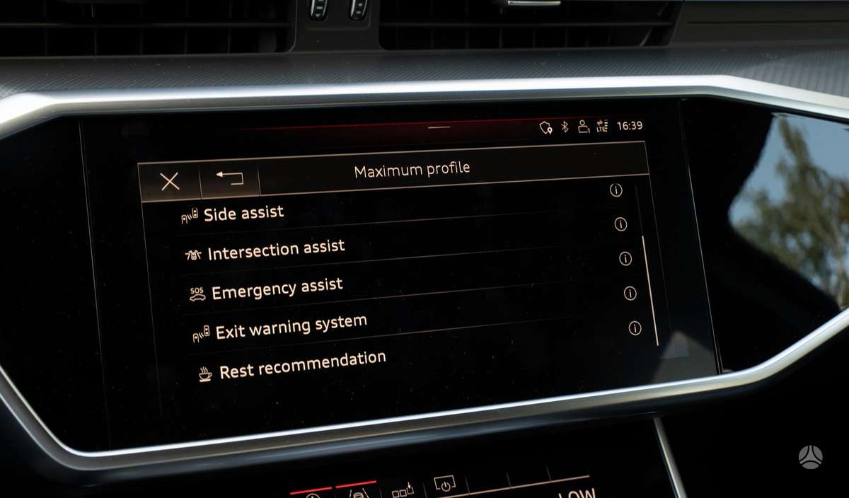 Audi A6, 3.0 l., universalas