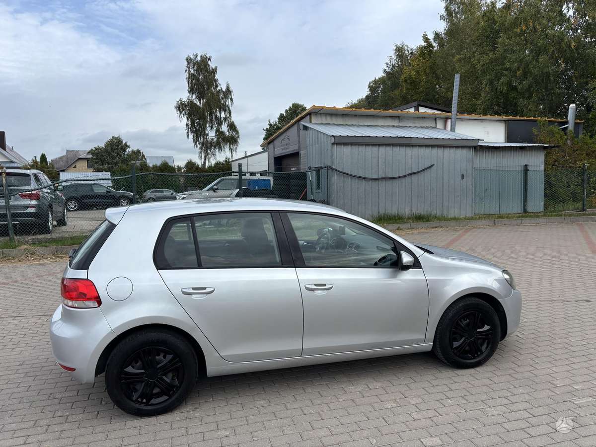 Volkswagen Golf - 7