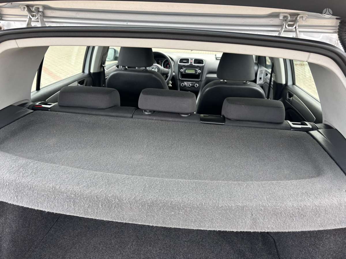 Volkswagen Golf - 9