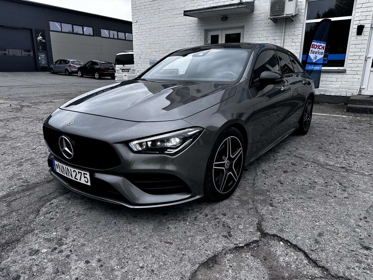Mercedes-Benz CLA220 - 1