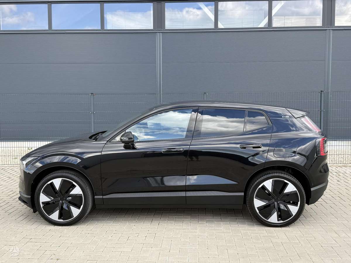 Volvo EX30 - 5