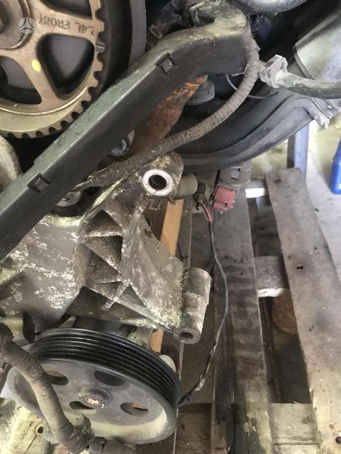 Jeep Cherokee engine parts
