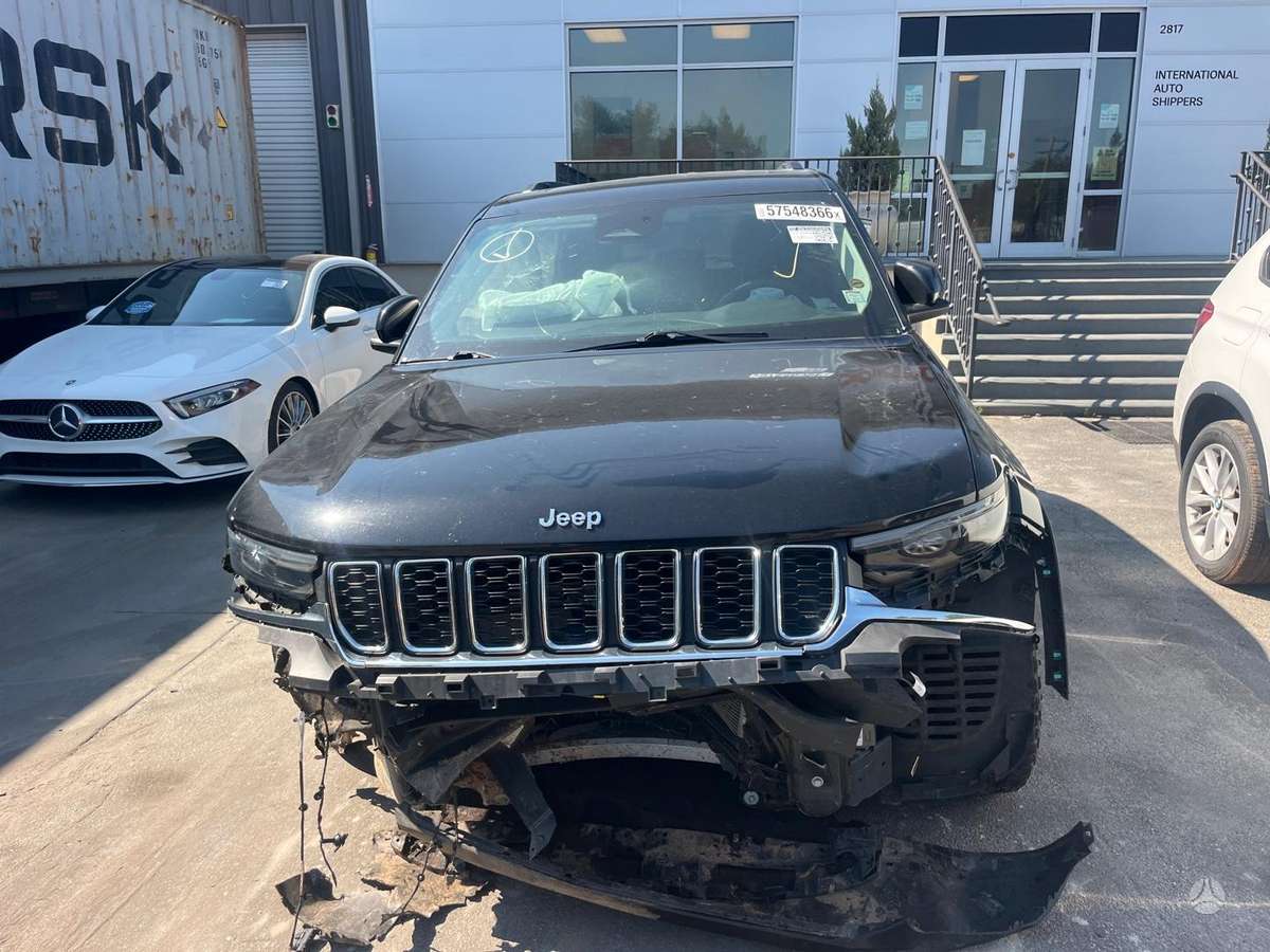 Jeep Grand Cherokee - 9