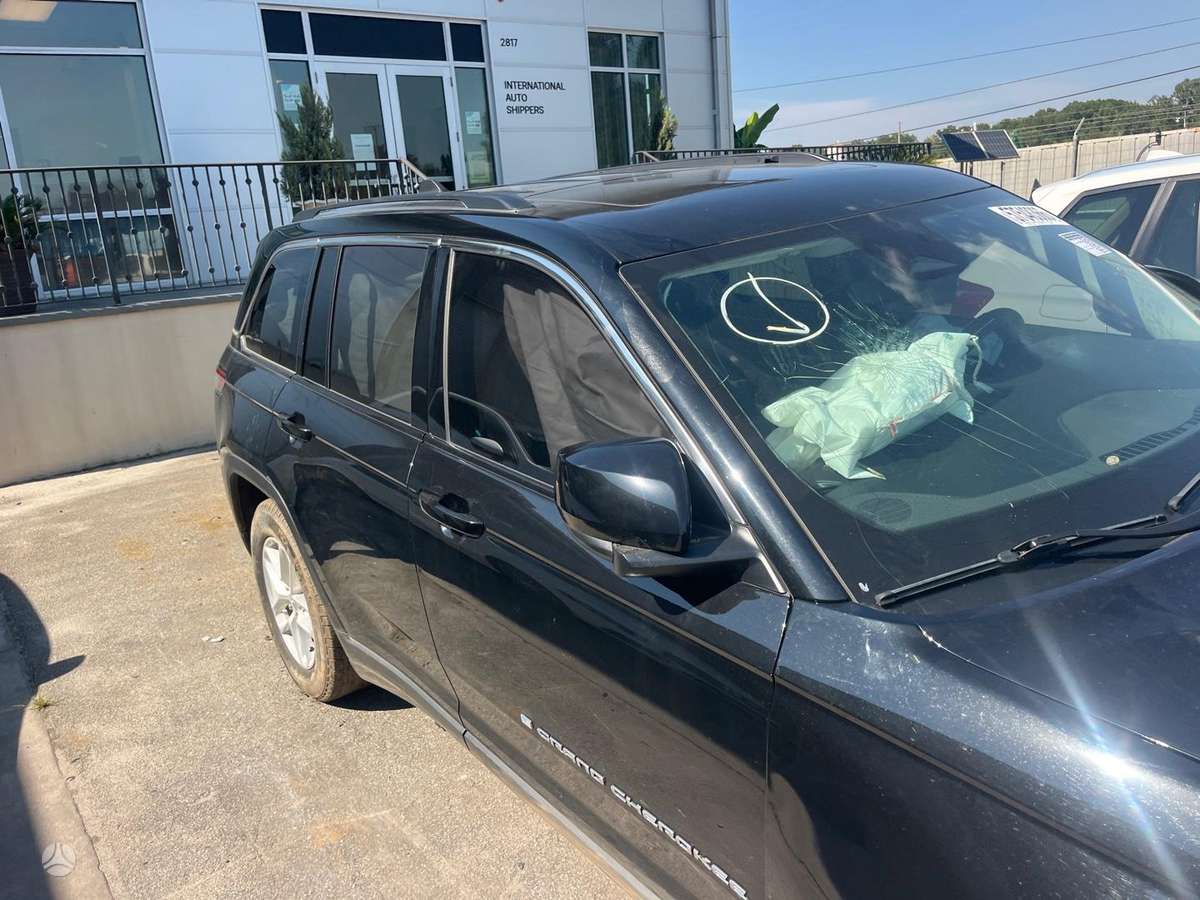 Jeep Grand Cherokee - 4