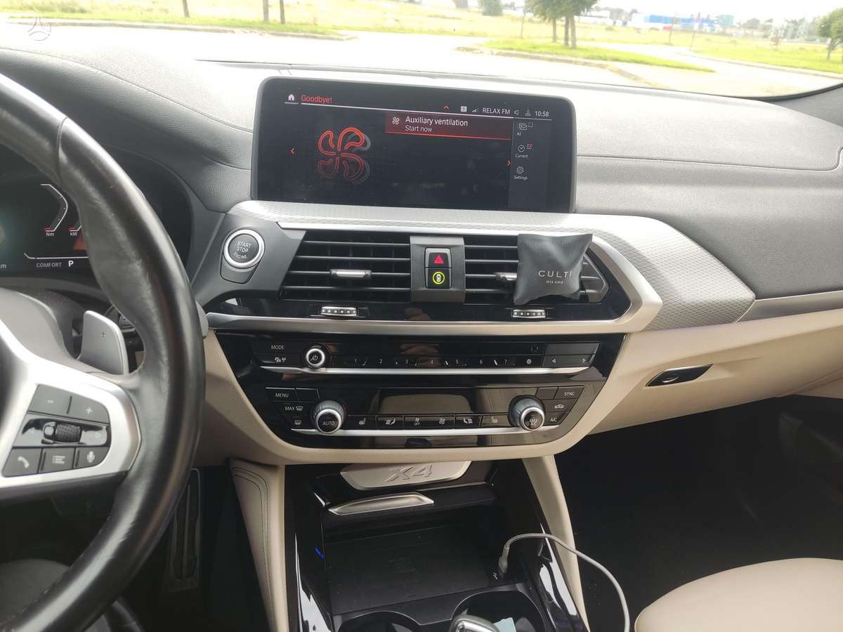 BMW X4 - 12