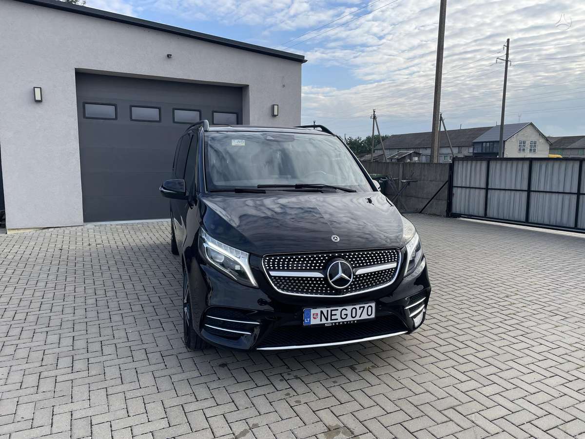 Mercedes-Benz V250 - 1